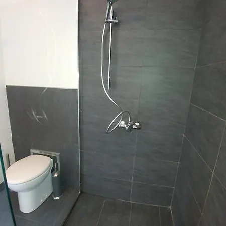 For 2 شقة زادوسْبيمسْتير